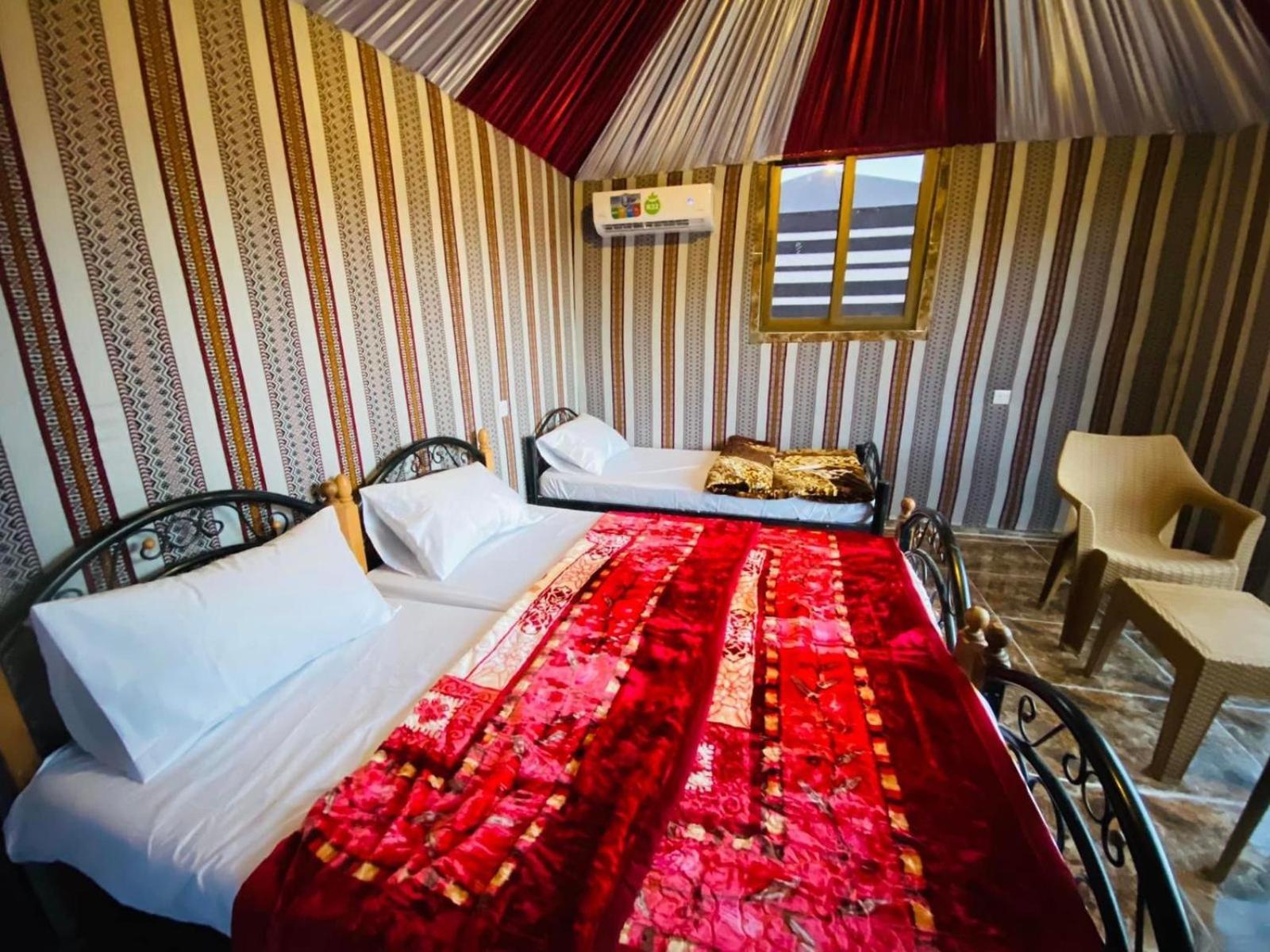 Scarlet Luxury Camp Wadi Rum Exterior foto