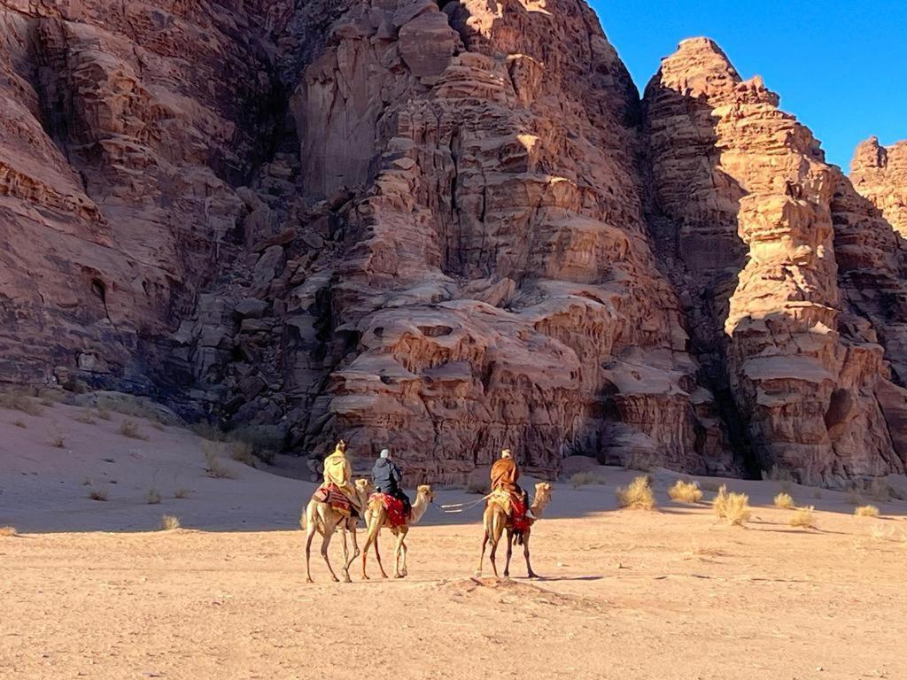 Scarlet Luxury Camp Wadi Rum Exterior foto