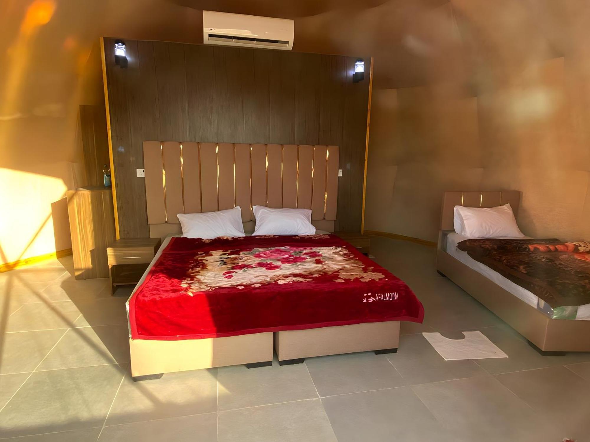 Scarlet Luxury Camp Wadi Rum Exterior foto