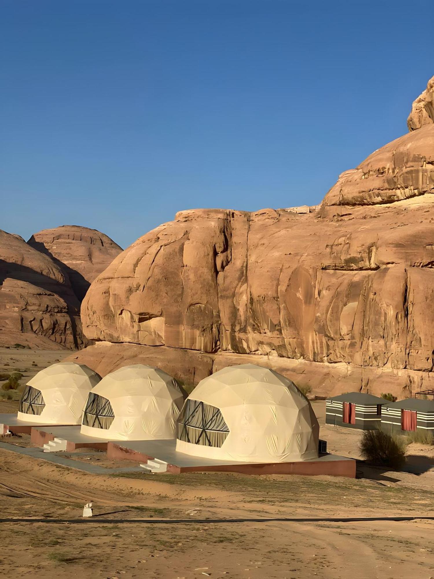 Scarlet Luxury Camp Wadi Rum Exterior foto