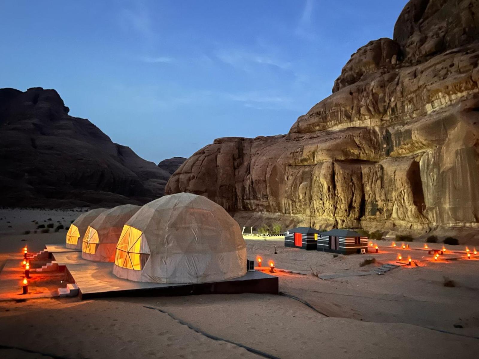 Scarlet Luxury Camp Wadi Rum Exterior foto