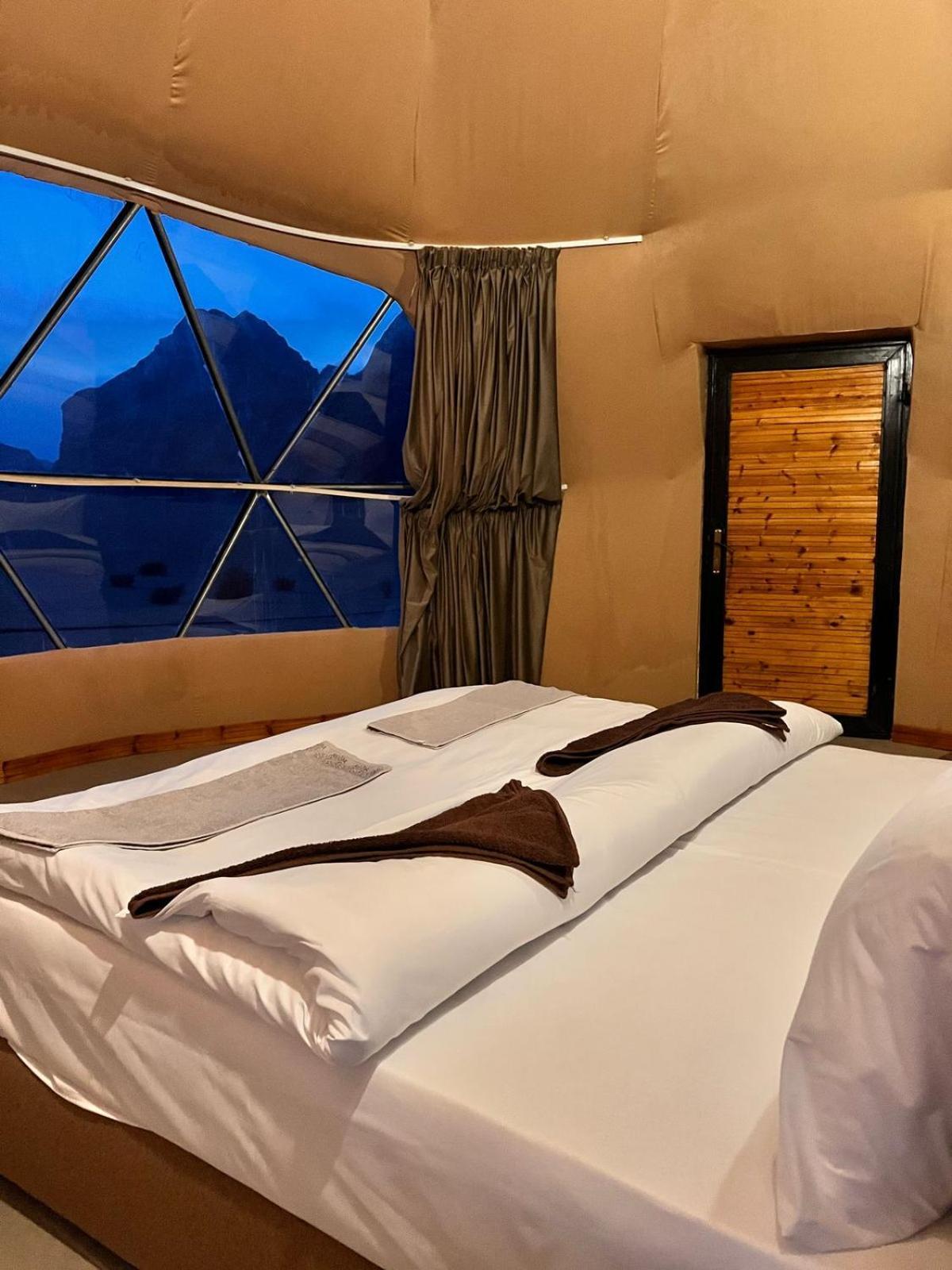 Scarlet Luxury Camp Wadi Rum Exterior foto