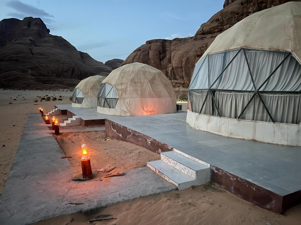 Scarlet Luxury Camp Wadi Rum Exterior foto