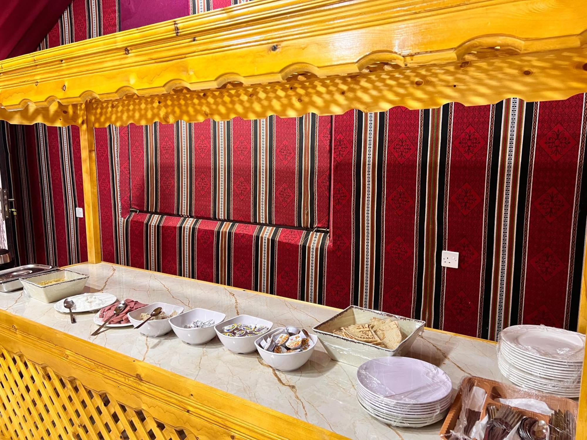 Scarlet Luxury Camp Wadi Rum Exterior foto